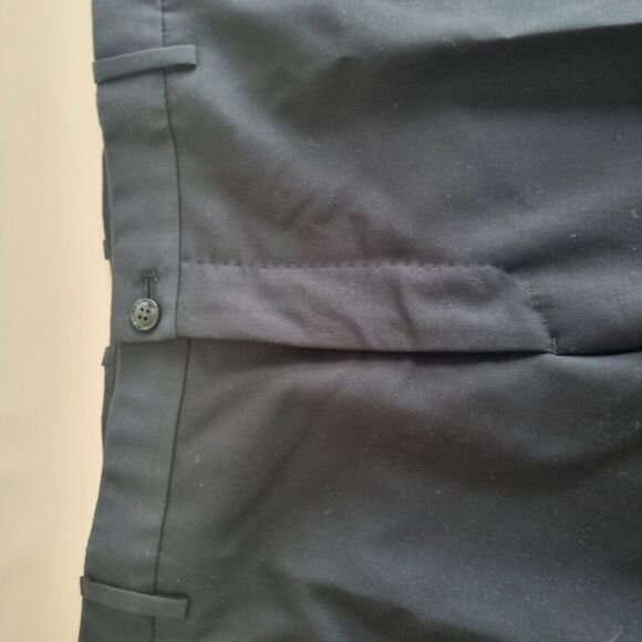 Giorgio Armani Men's Wool Dress Pants - Made in Italy - Picture 5 of 8